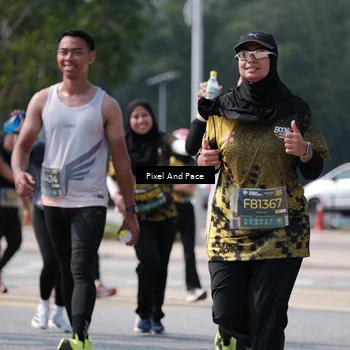 Runner Photo 6806858
