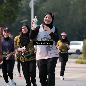 Runner Photo 6806863