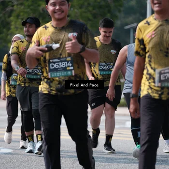 Runner Photo 6806874