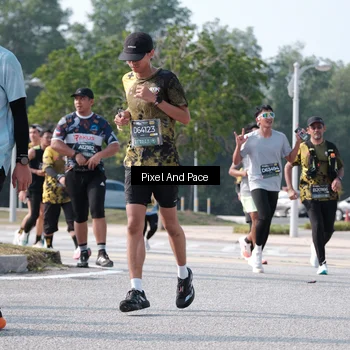 Runner Photo 6806888