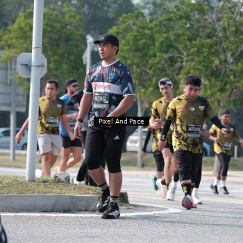 Runner Photo 6806907