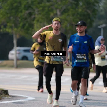 Runner Photo 6806918