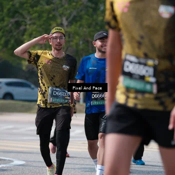 Runner Photo 6806919