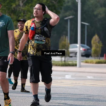 Runner Photo 6806973