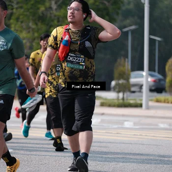 Runner Photo 6806975