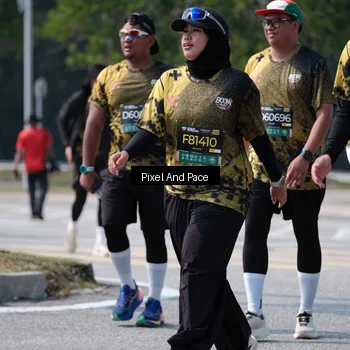 Runner Photo 6807001