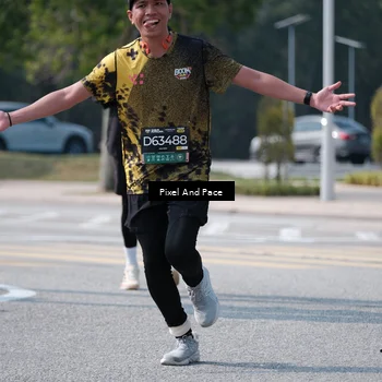 Runner Photo 6807023