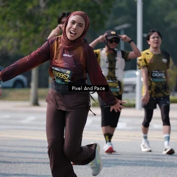 Runner Photo 6807031