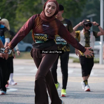 Runner Photo 6807035