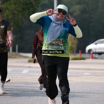 Runner Photo 6807040