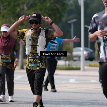 Runner Photo 6807048