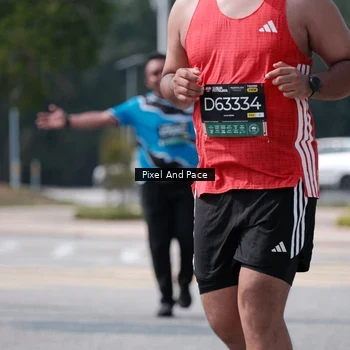 Runner Photo 6807050