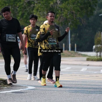 Runner Photo 6807063