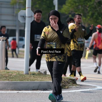 Runner Photo 6807064