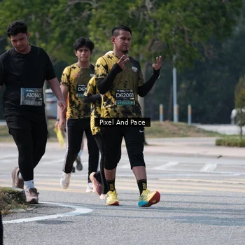 Runner Photo 6807069