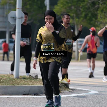 Runner Photo 6807070