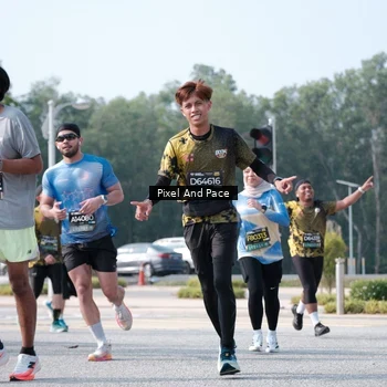 Runner Photo 6807071