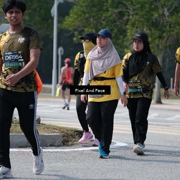 Runner Photo 6807081