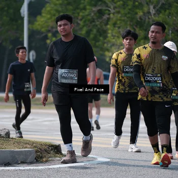 Runner Photo 6807083