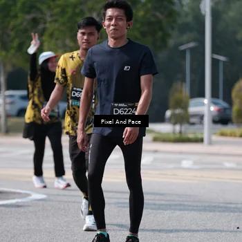 Runner Photo 6807095