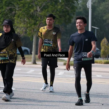 Runner Photo 6807098