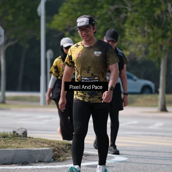 Runner Photo 6807108