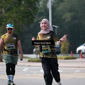 Runner Photo 6807124