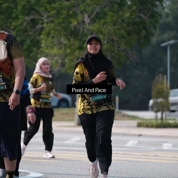 Runner Photo 6807126