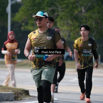 Runner Photo 6807134