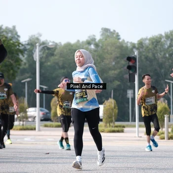 Runner Photo 6807143