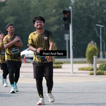 Runner Photo 6807214