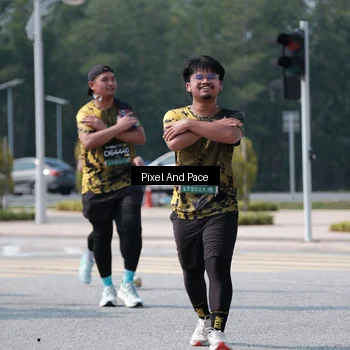 Runner Photo 6807218