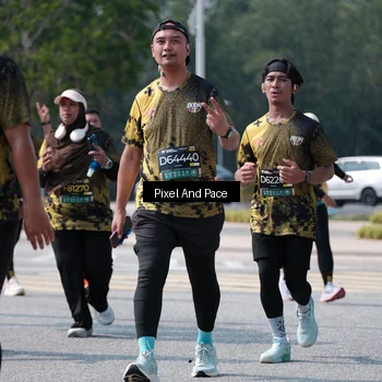 Runner Photo 6807230