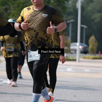 Runner Photo 6807247