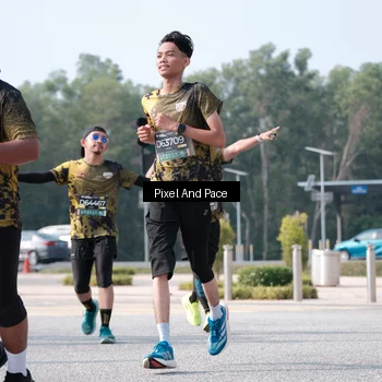 Runner Photo 6807249