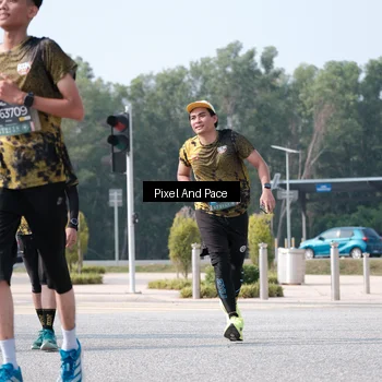 Runner Photo 6807253