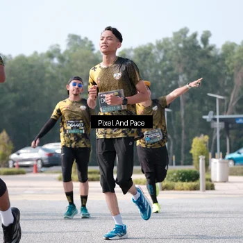 Runner Photo 6807255