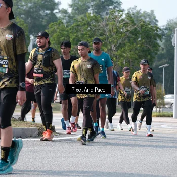 Runner Photo 6807260