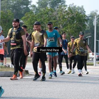 Runner Photo 6807263