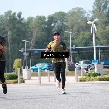 Runner Photo 6807273