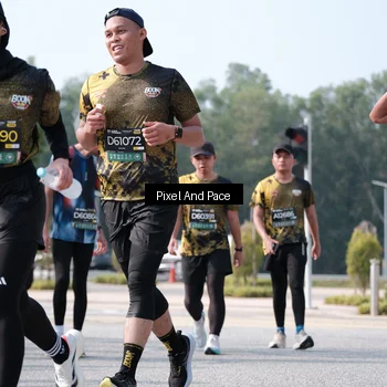 Runner Photo 6807285