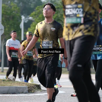 Runner Photo 6807289