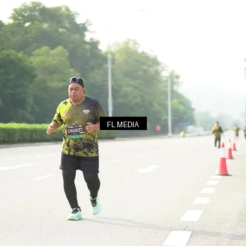 Runner Photo 6807291