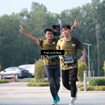 Runner Photo 6807301