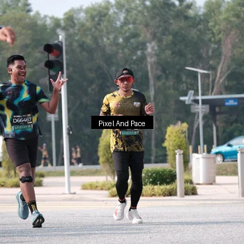 Runner Photo 6807316