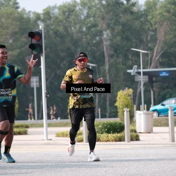 Runner Photo 6807318