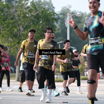 Runner Photo 6807325