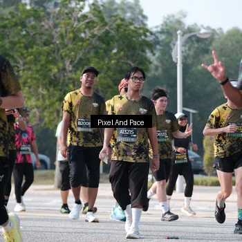 Runner Photo 6807335