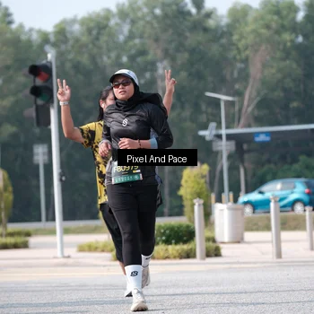 Runner Photo 6807340