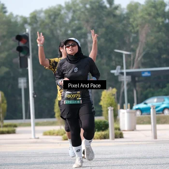 Runner Photo 6807345